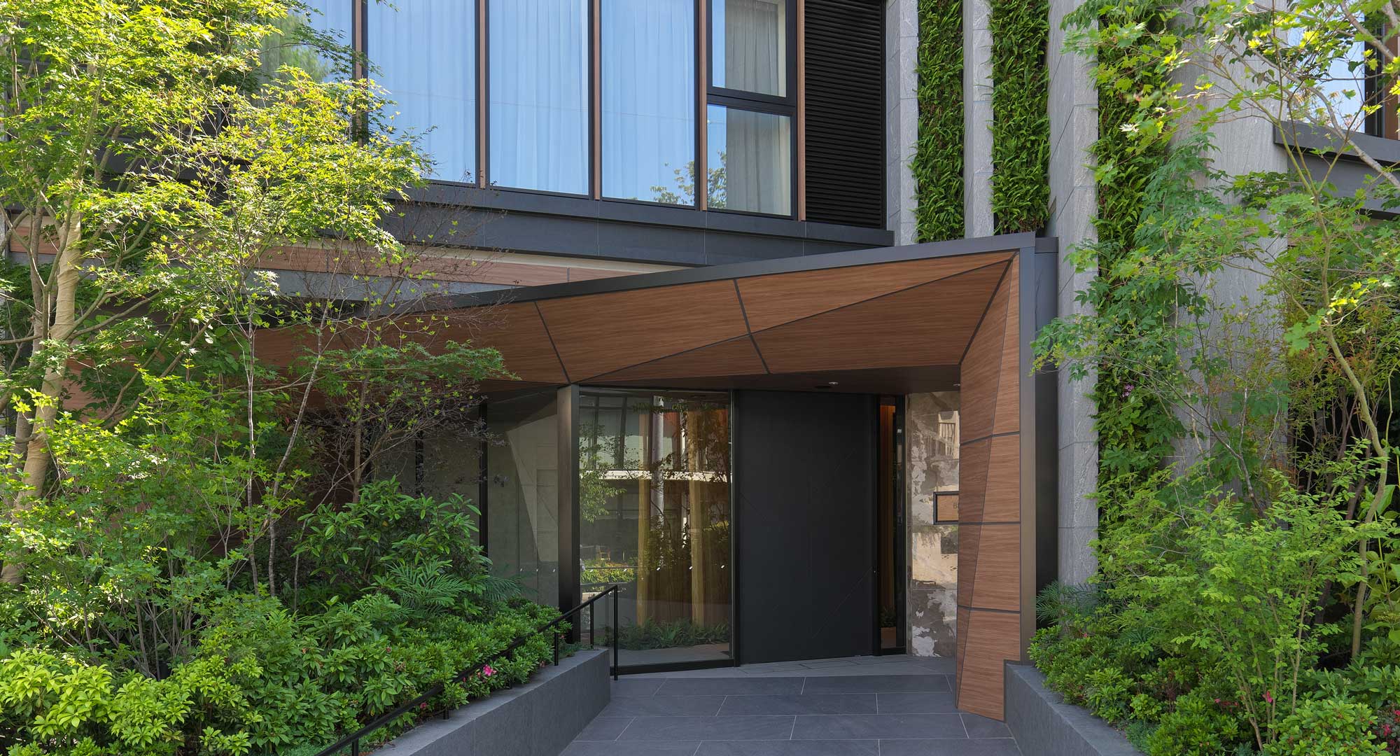 木材代替の新選択!環境にも優しい高機能建材「アートテック」