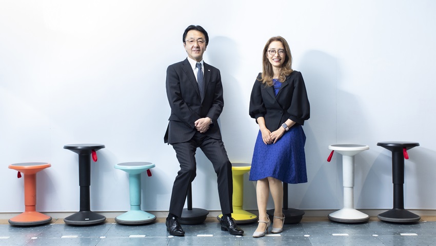 チェンジウェーブグループ佐々木社長とDNP金沢常務取締役